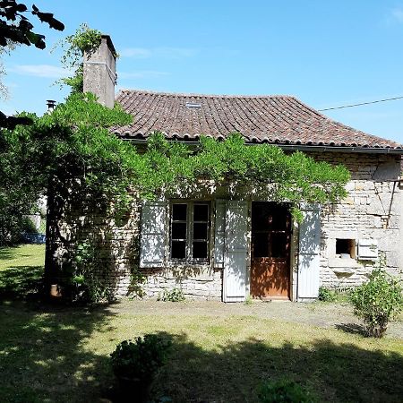 Wisteria Cottage Les Adjots Ngoại thất bức ảnh