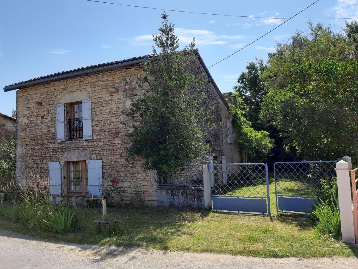 Wisteria Cottage Les Adjots Ngoại thất bức ảnh